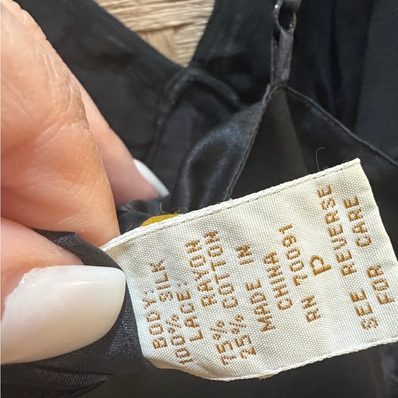 Victoria’s Secret Vintage Gold Label 100% Silk Slip Mini Dress Floral Appliqué P - Picture 4 of 6